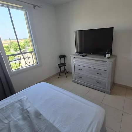 2 Bedrooms - L'oree Du Golfe Apartment