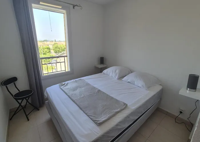 2 Bedrooms - L'oree Du Golfe Apartment